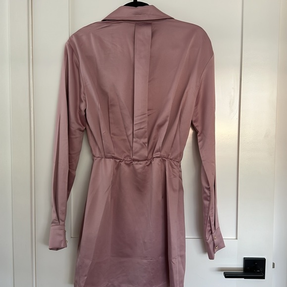 NWT Commense Lavender Satin Long Sleeve Button-down Dress XS - Picture 5 of 7